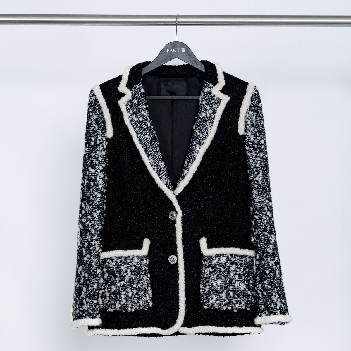 加拿大28 -wardrobe-service-chanel-jacket-1200x1200.jpg