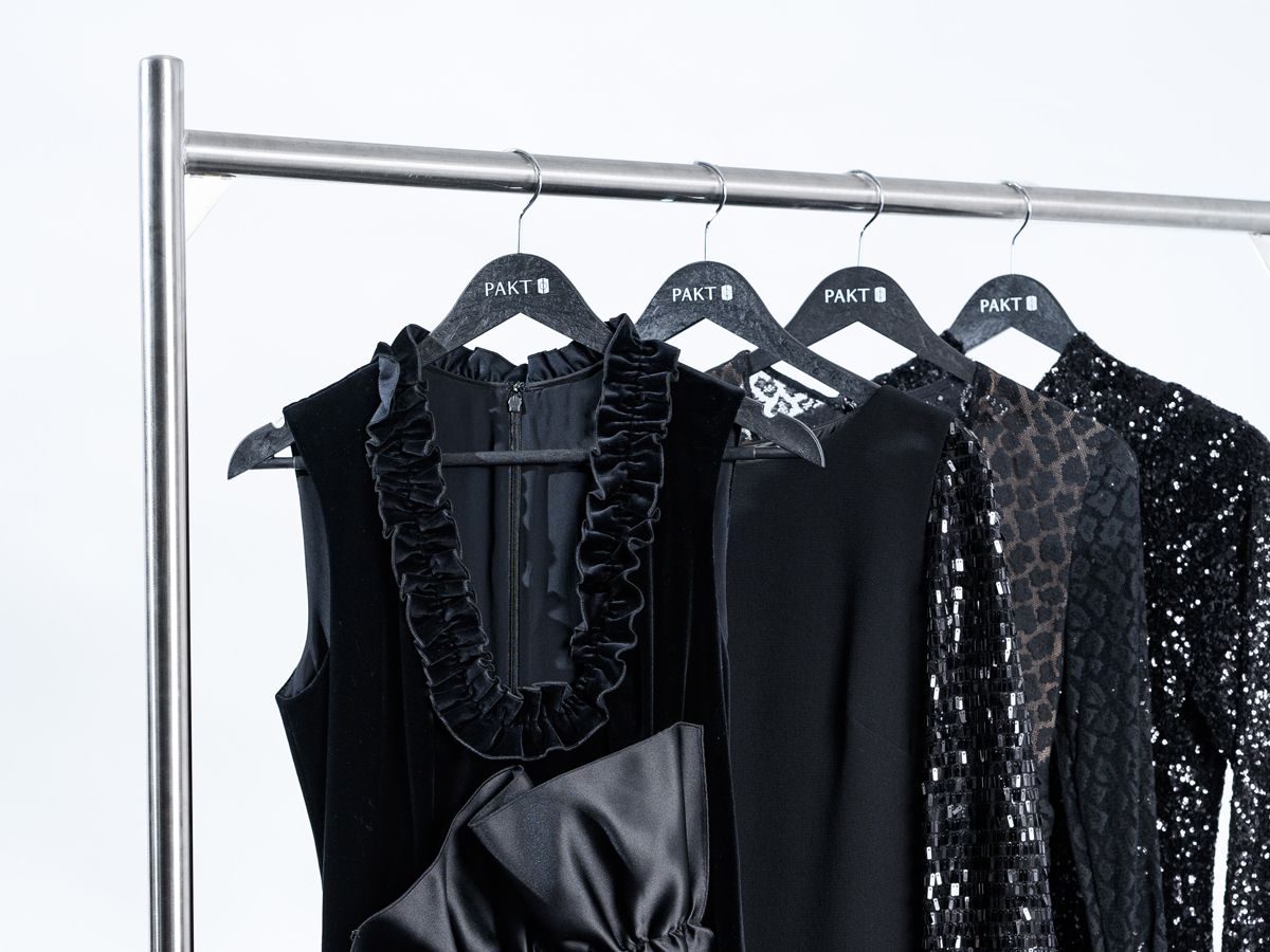 加拿大28 -wardrobe-service-dress-web-1200x900.jpg